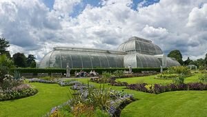 http://www.balitapinoy.net/images/kew_gardens_photo_by_david_iliff_2009_300.jpg