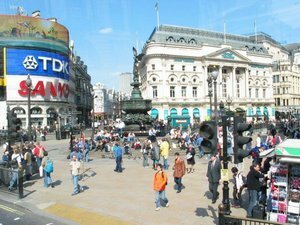 http://www.balitapinoy.net/images/piccadilly-circus-2004.jpg